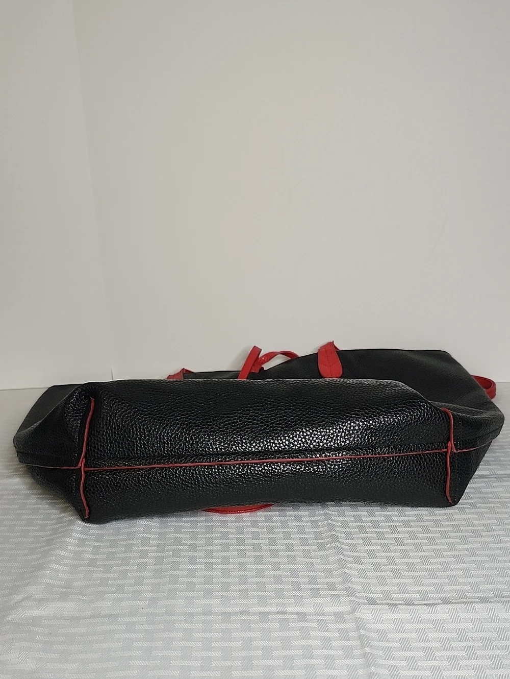 BCBG Paris Reversible Tote Shoulder Bag Black Red
